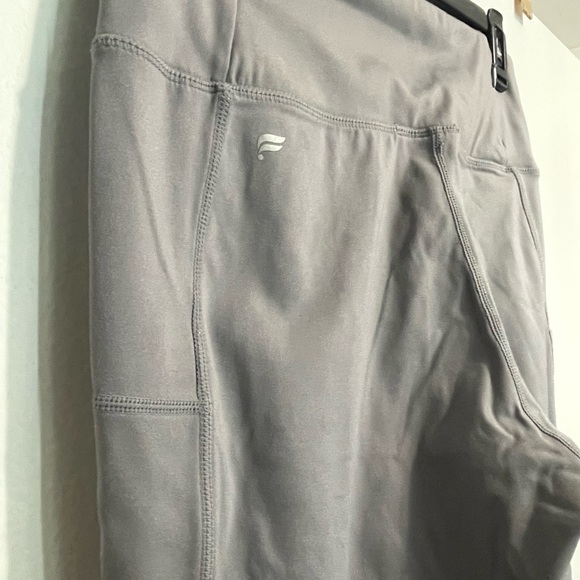 Fabletics Motion 365 Size Large Leggings - Picture 12 of 15